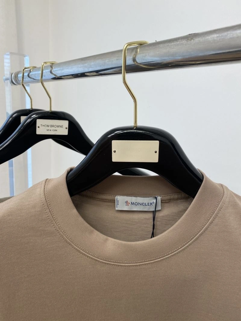 AllSeason Moncler T-Shirts 140904