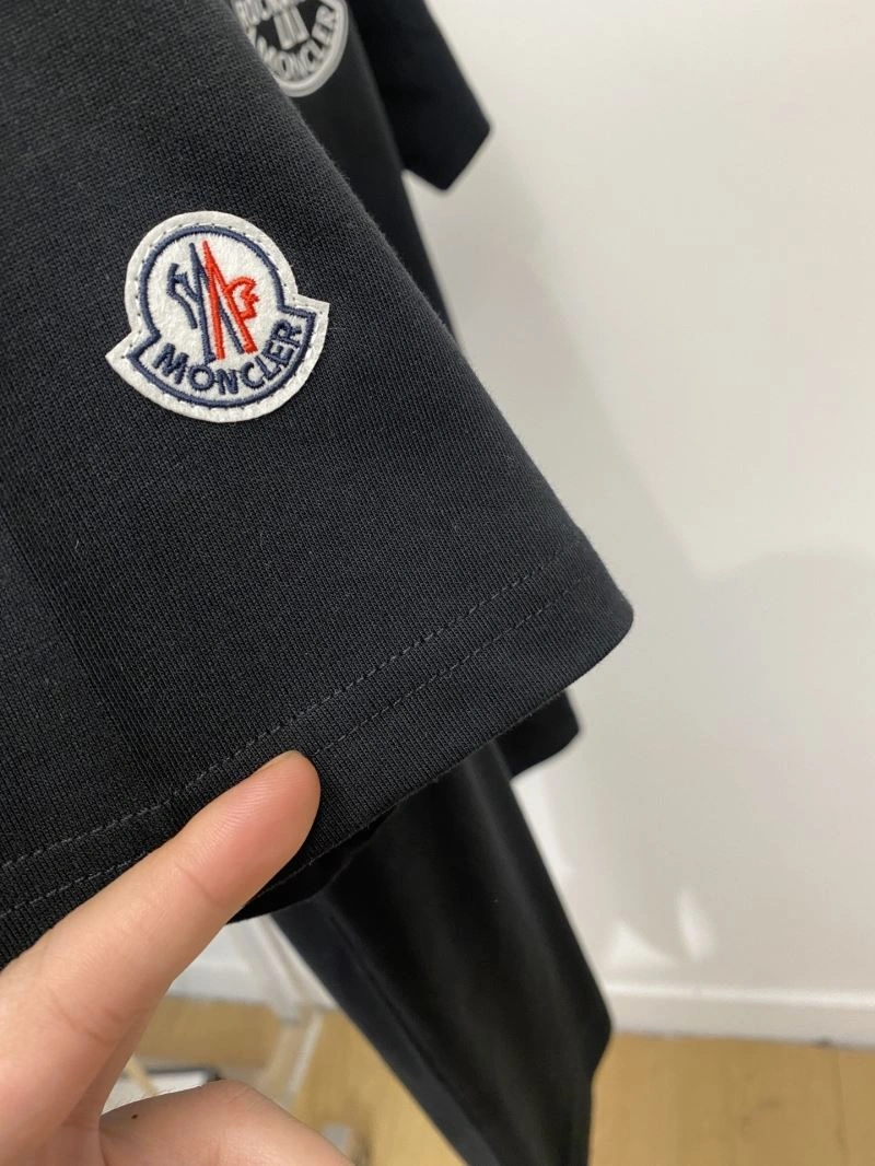 EasyCare Moncler T-Shirts 140900