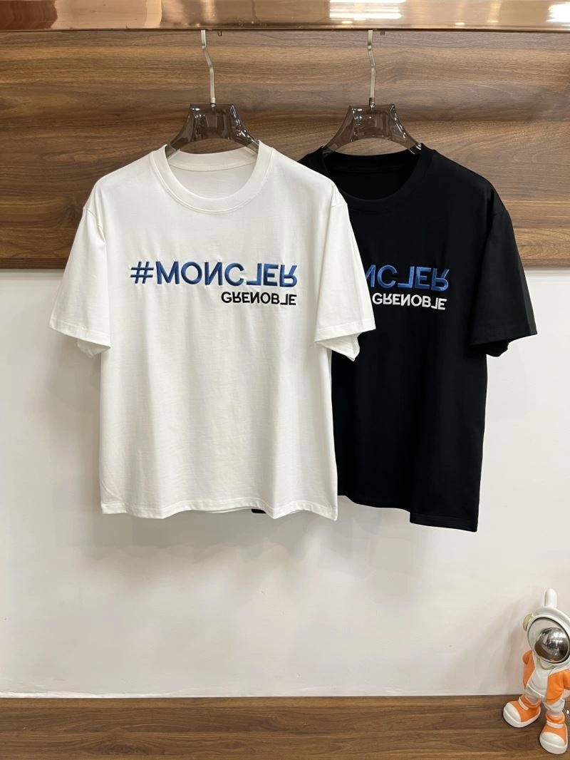 Moncler T-Shirts Packable 140897