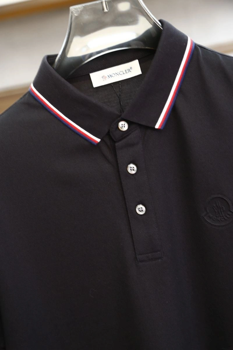 Classic Moncler T-Shirts 140895