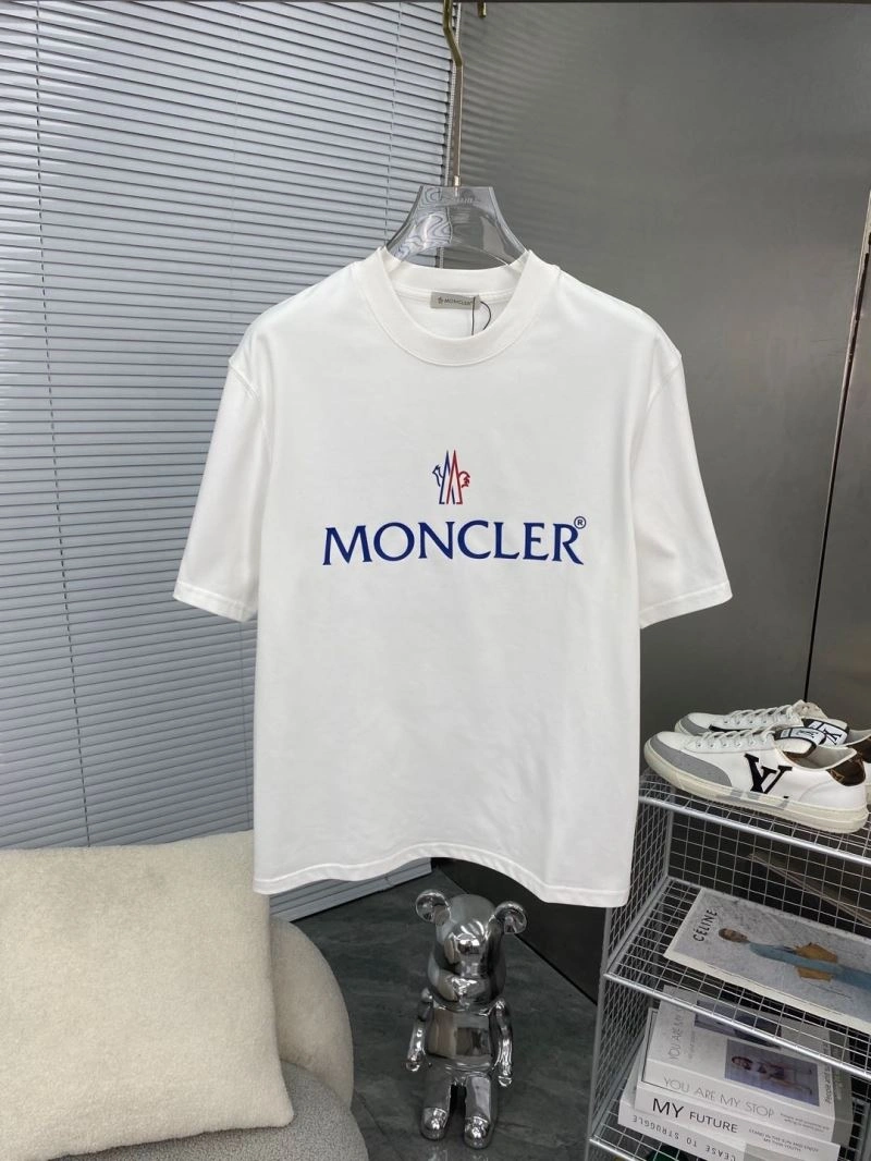 Moncler T-Shirts TimelessDesign 140872