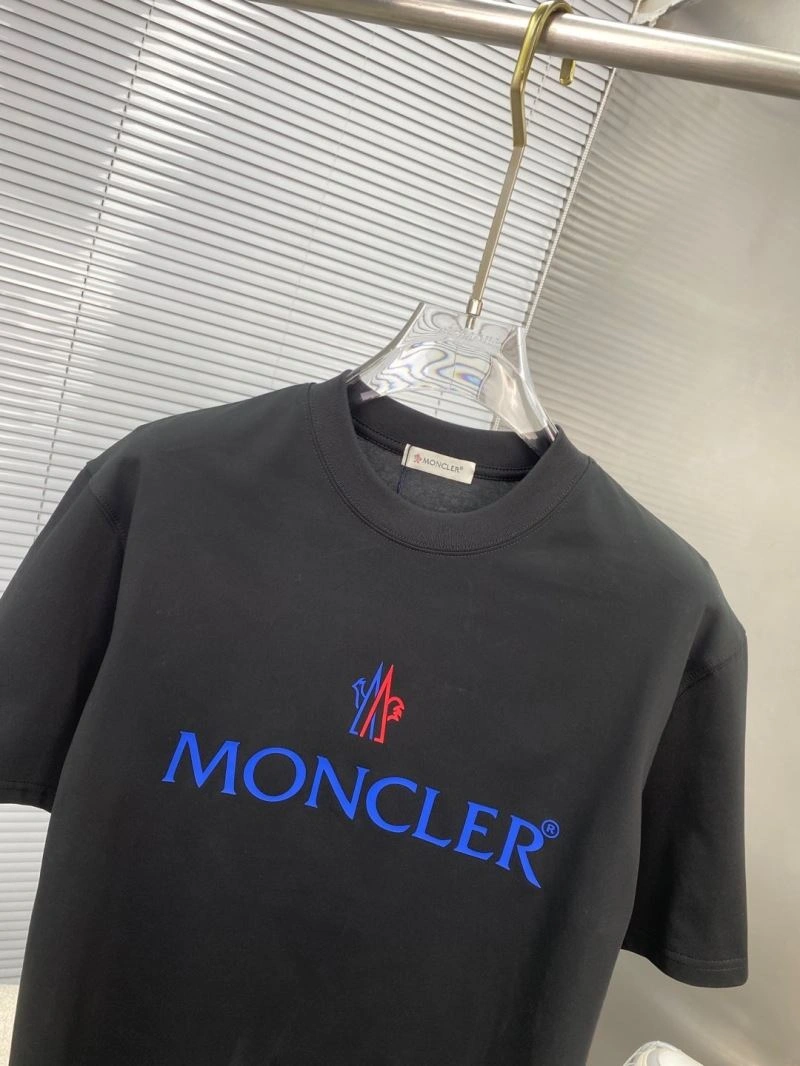 Moncler T-Shirts TimelessDesign 140872
