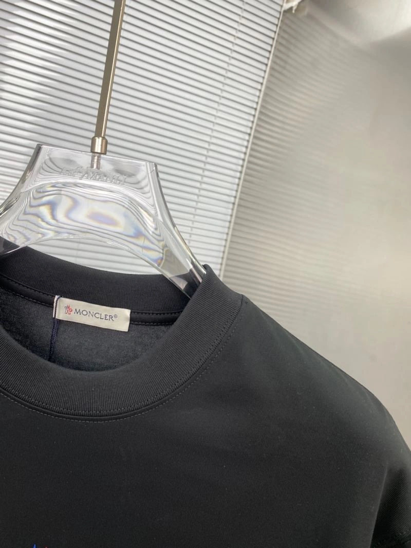 Moncler T-Shirts TimelessDesign 140872