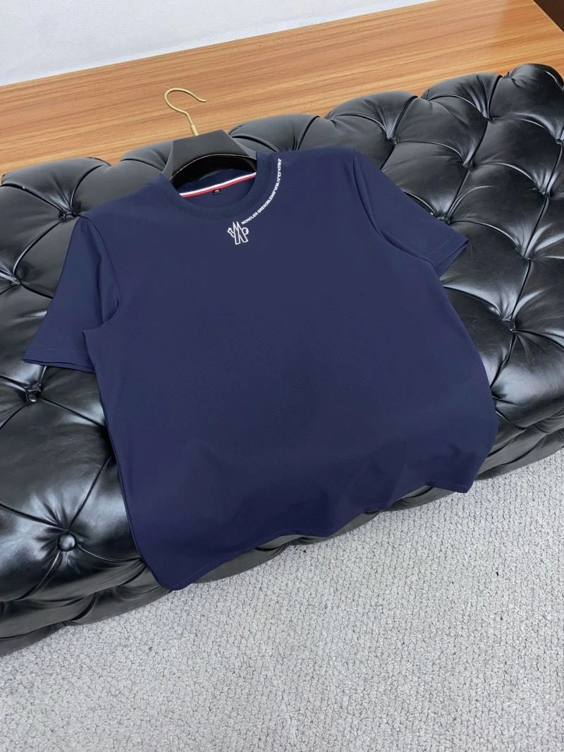 Moncler T-Shirts Stretchable 140871