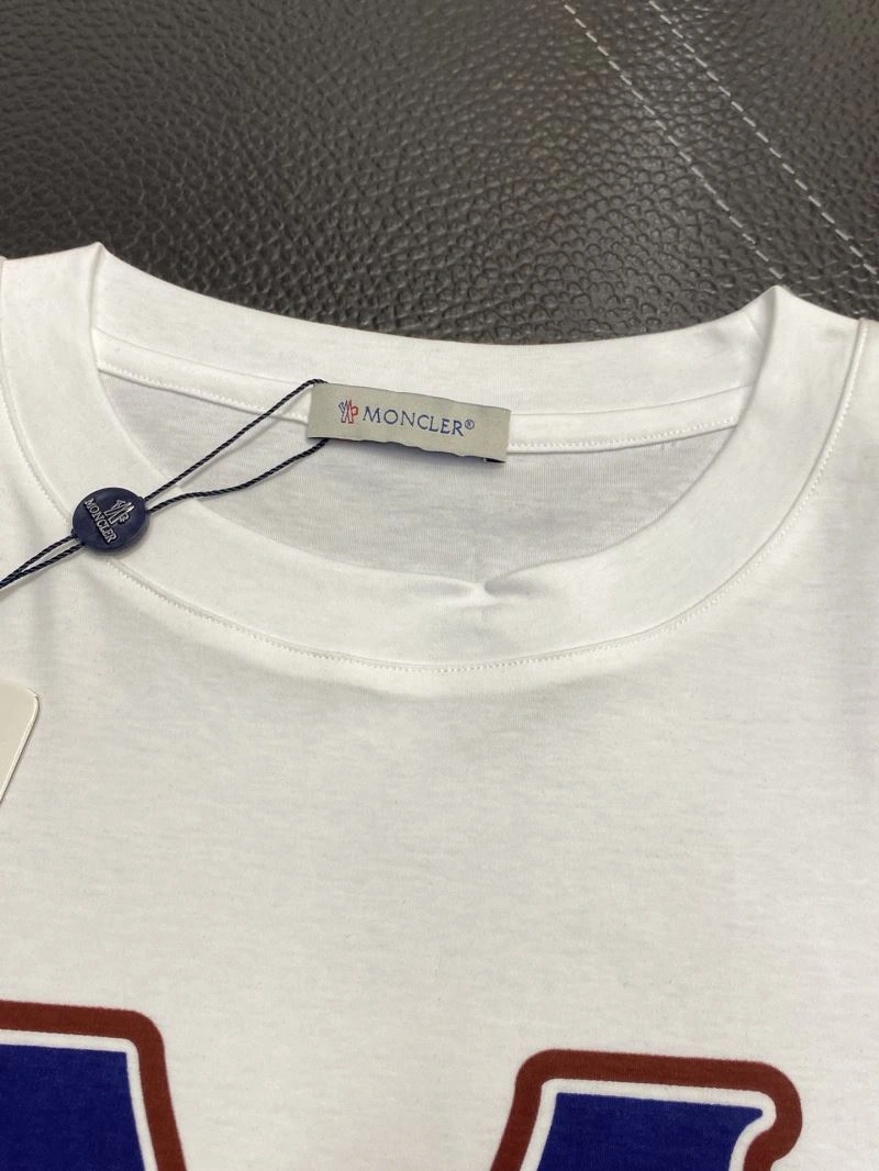 Moncler T-Shirts Stretchable 140874