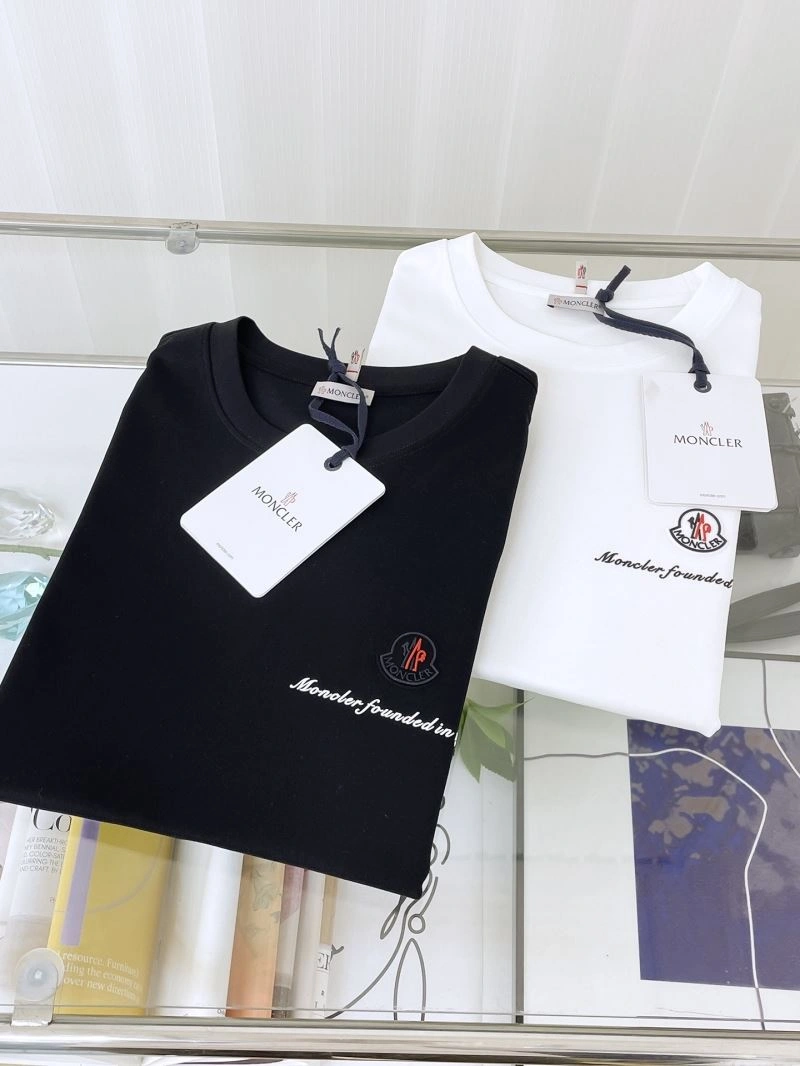 Moncler T-Shirts Colorful 140893