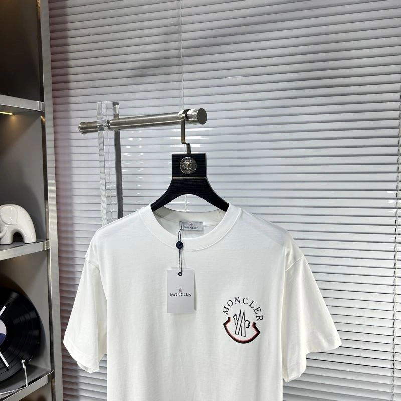 Upgraded Moncler T-Shirts 140887
