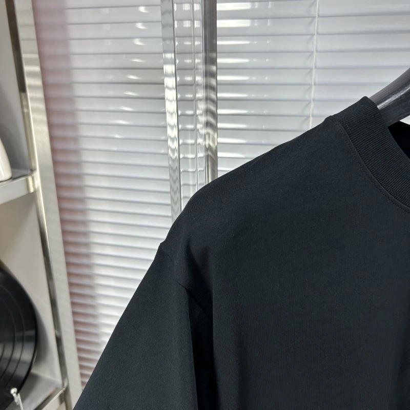 Minimalist Moncler T-Shirts 140865
