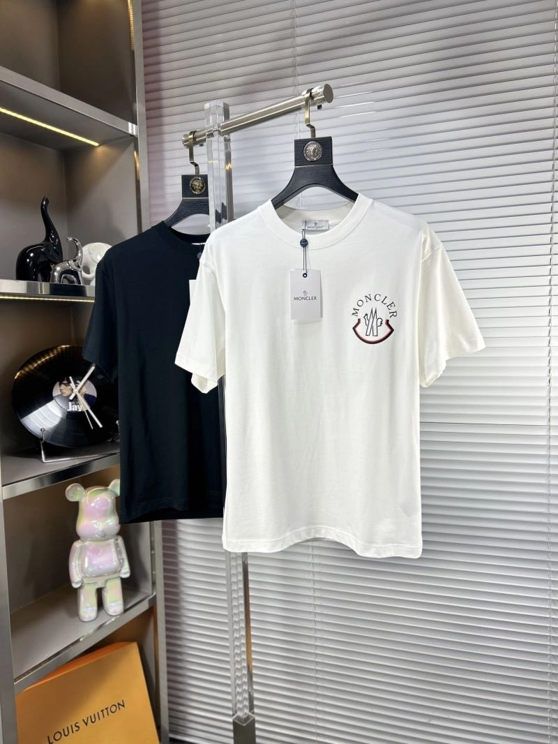 Minimalist Moncler T-Shirts 140865