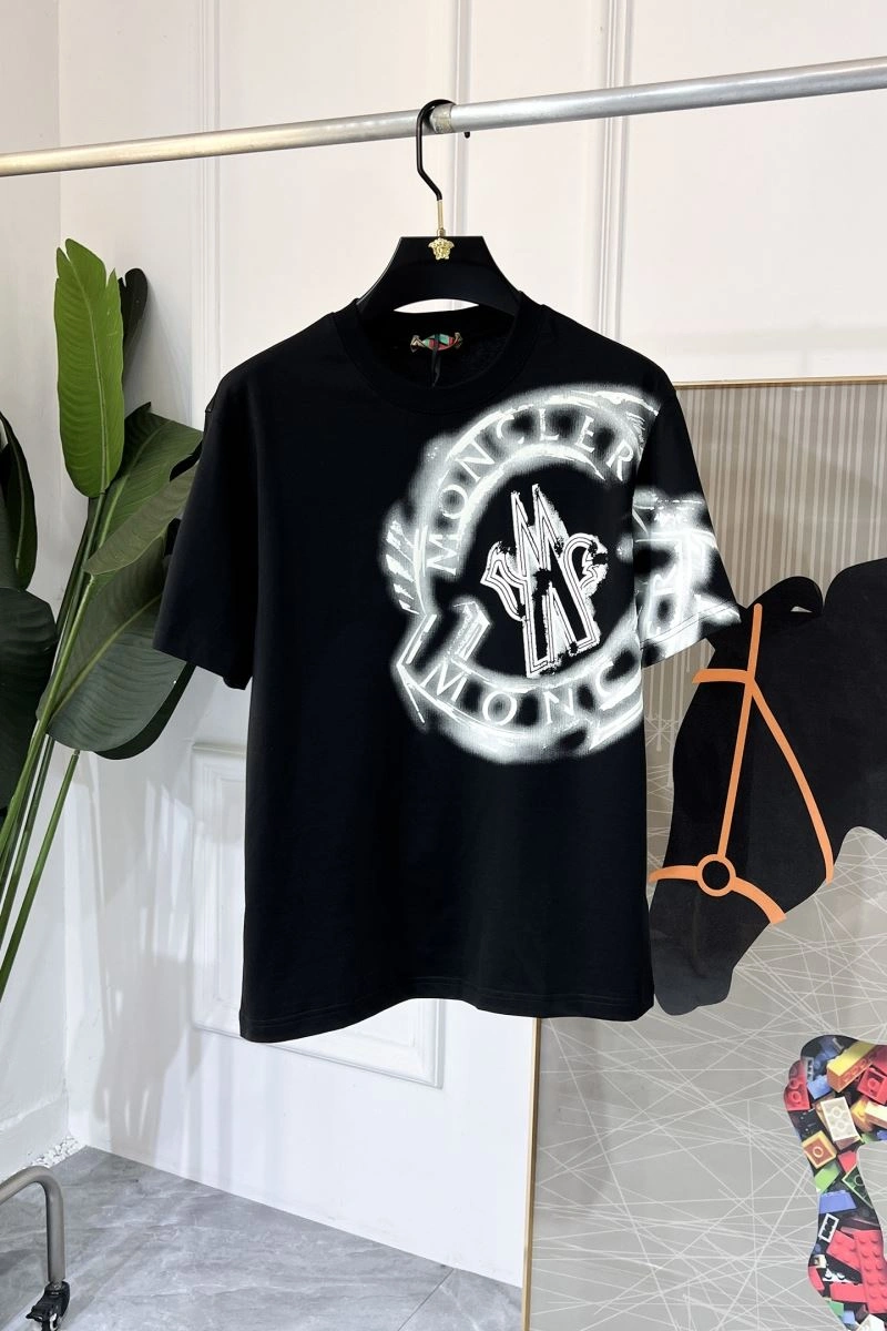 Moncler T-Shirts Refined 140863