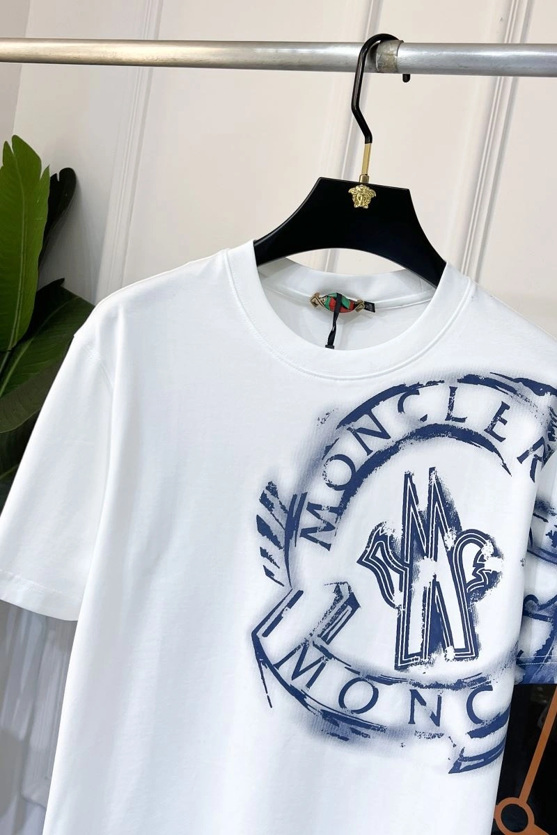 Moncler T-Shirts Refined 140863