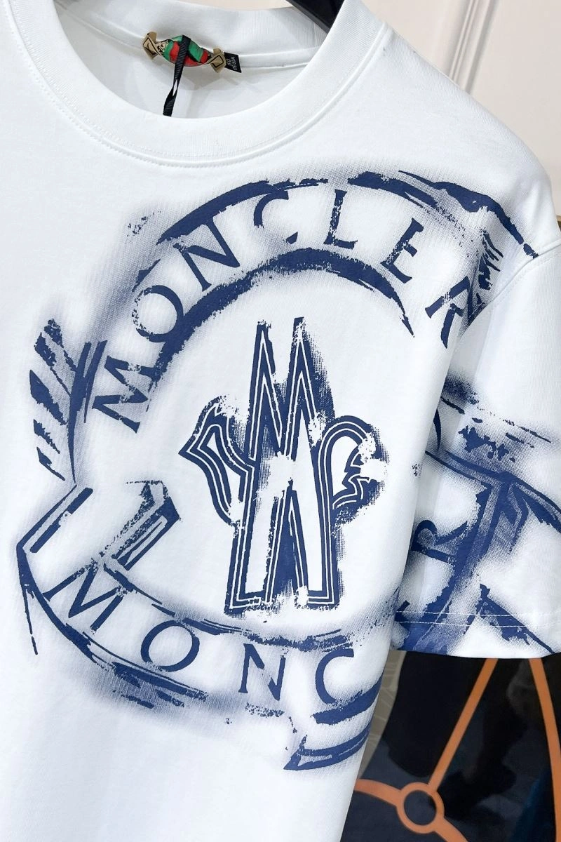 Moncler T-Shirts Refined 140863