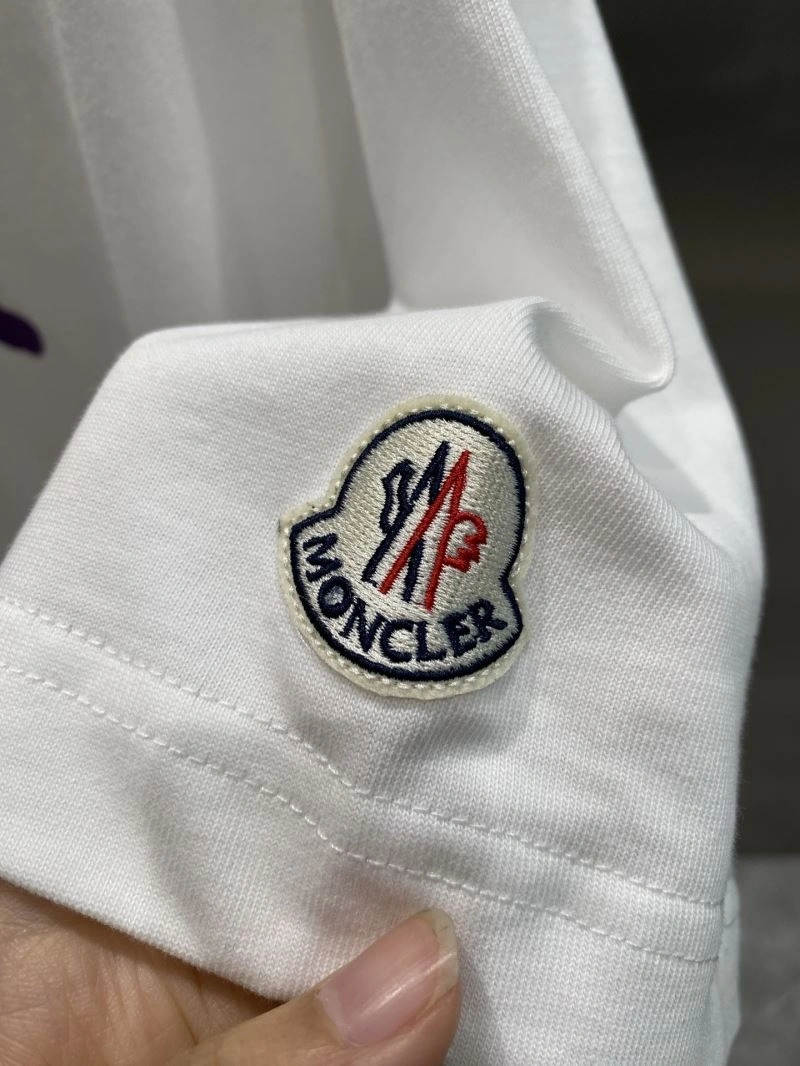 Moncler T-Shirts TravelReady 140861