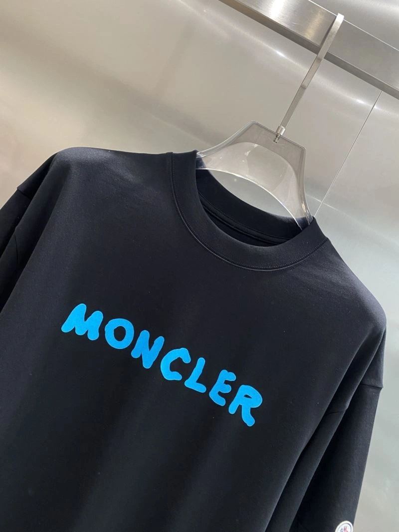 Elegant Moncler T-Shirts 140879