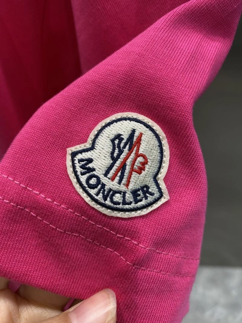 Supportive Moncler T-Shirts 140858