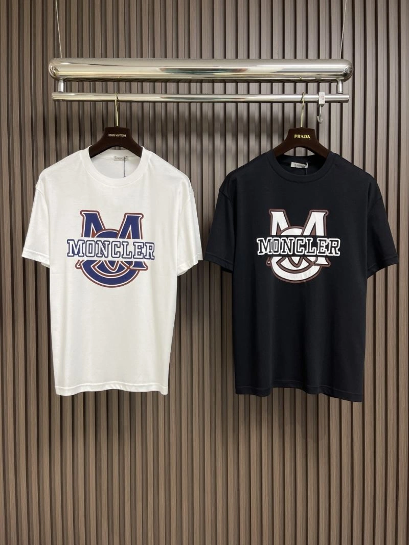 Moncler T-Shirts Flexible 140856
