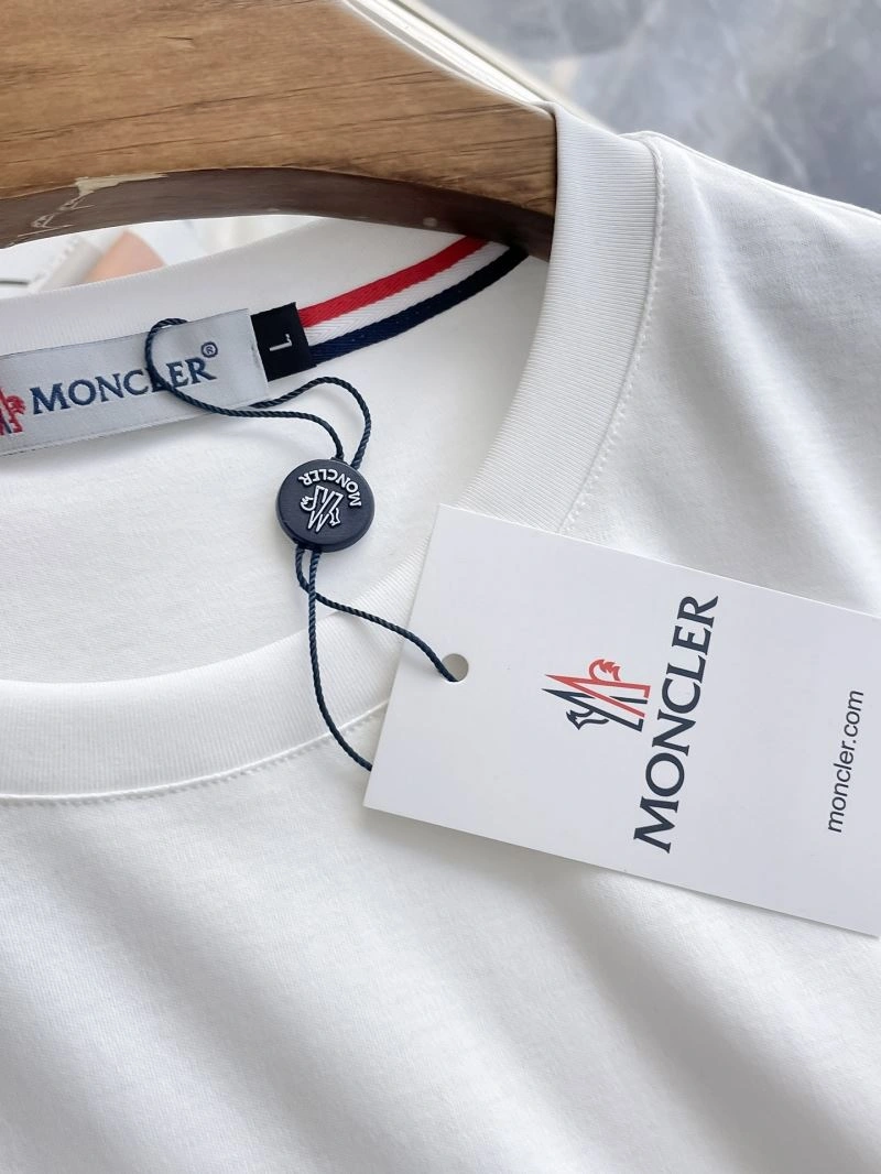 OdorResistant Moncler T-Shirts 140852