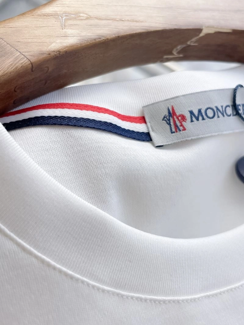 OdorResistant Moncler T-Shirts 140852