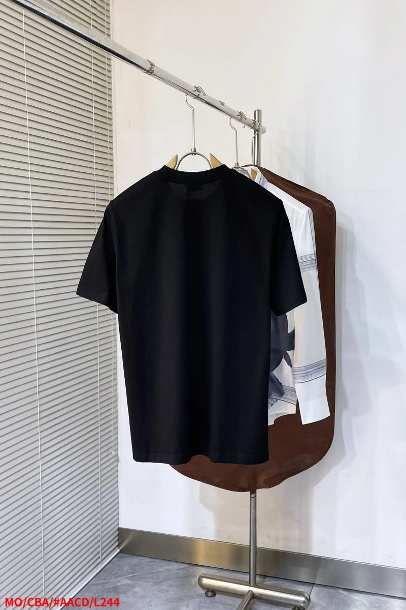 Premium Moncler T-Shirts 140850