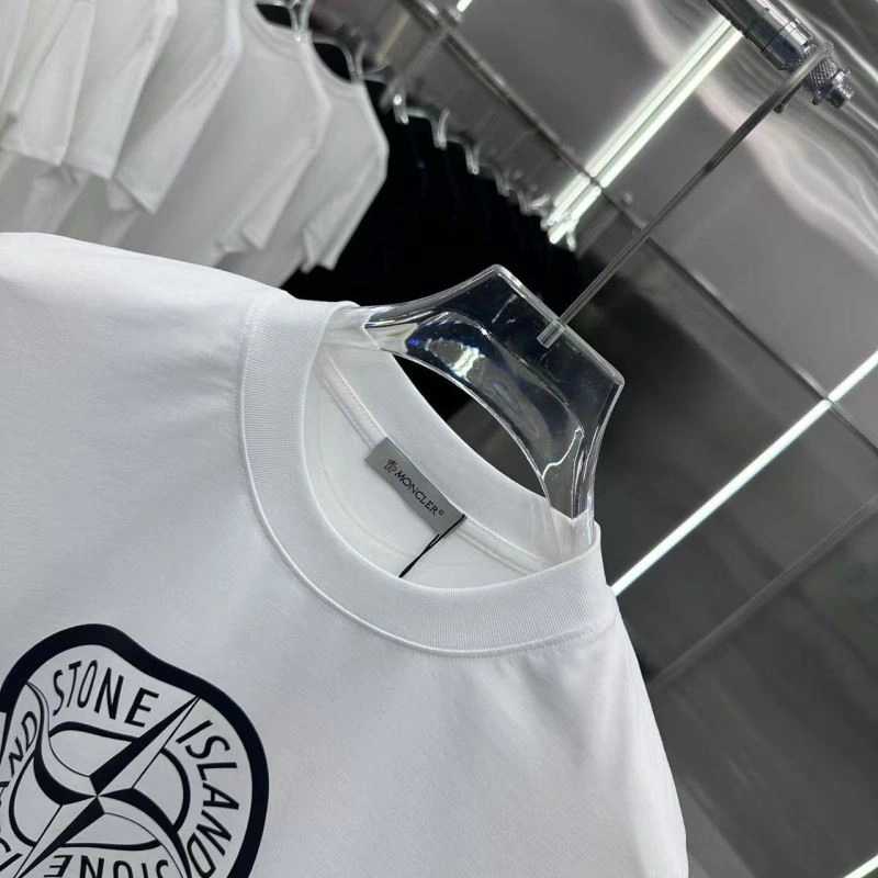 Moncler T-Shirts Supportive 140845