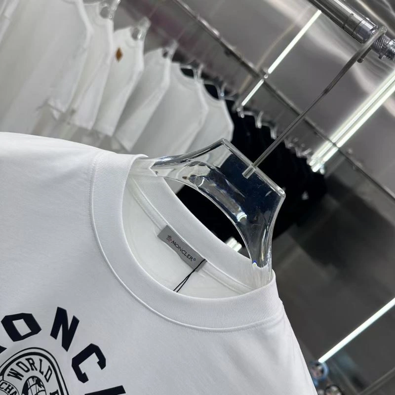 Durable Moncler T-Shirts 140843