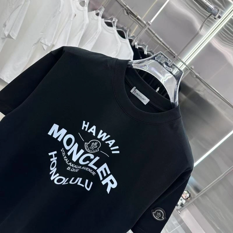 Moncler T-Shirts Youthful 140839