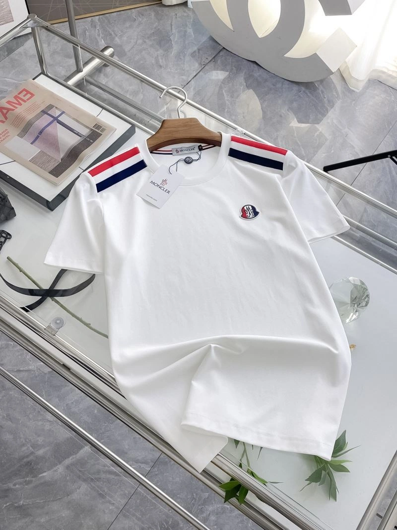 Moncler T-Shirts Snug 140827