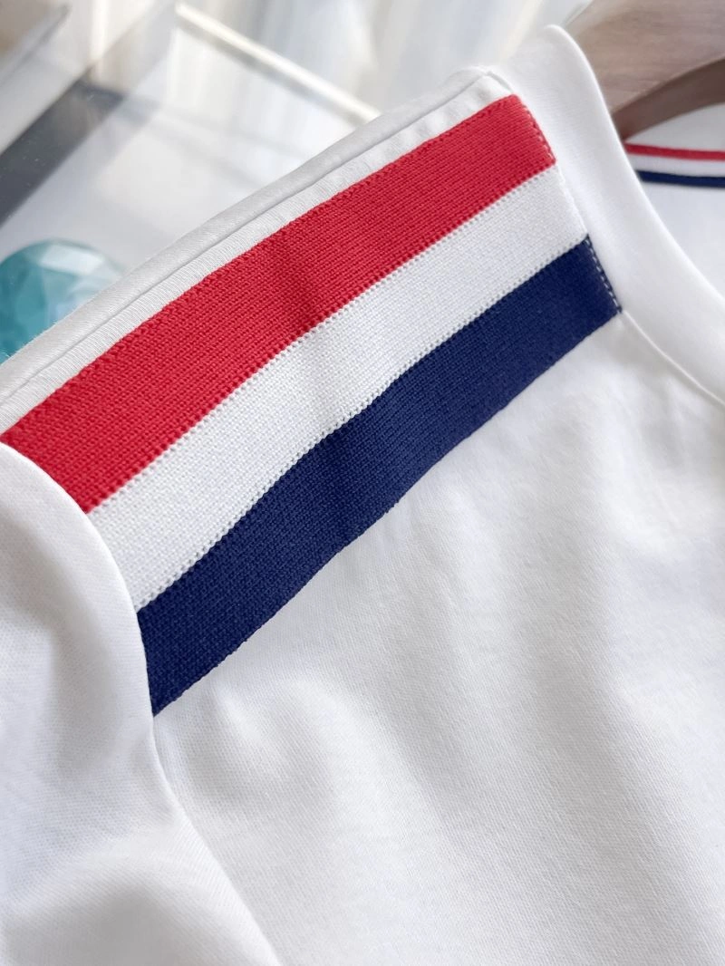 Moncler T-Shirts Snug 140827