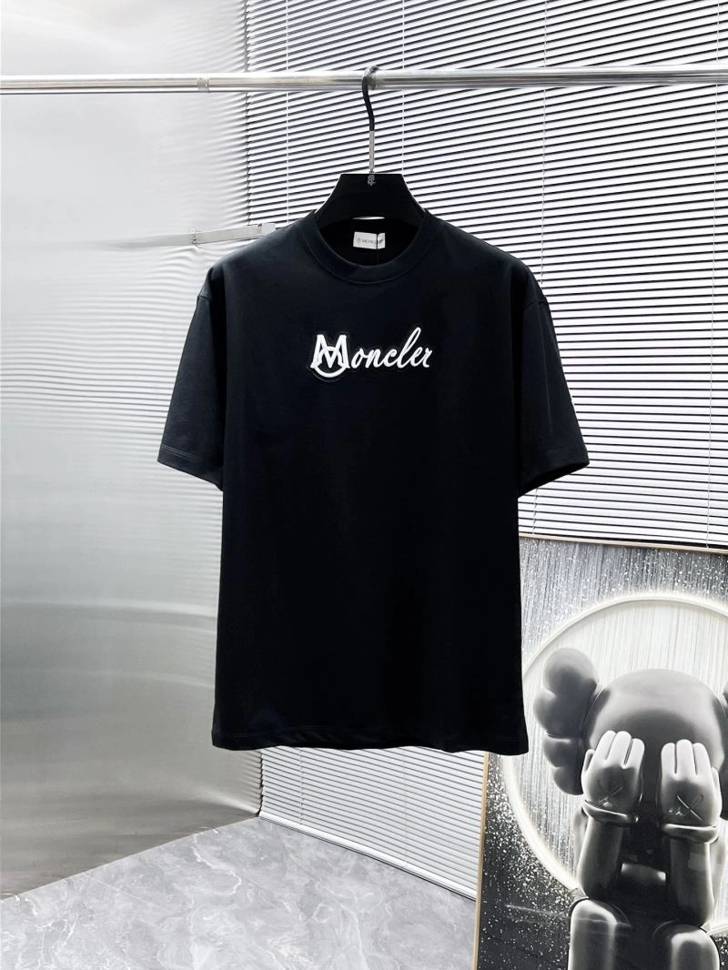 Moncler T-Shirts Compact 140834