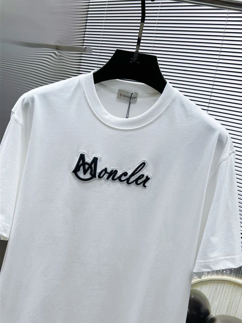Moncler T-Shirts Compact 140834