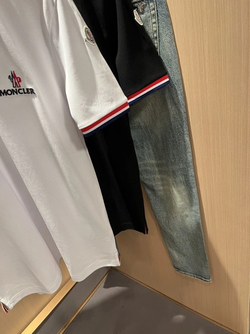 Moncler T-Shirts Lightweight 140848