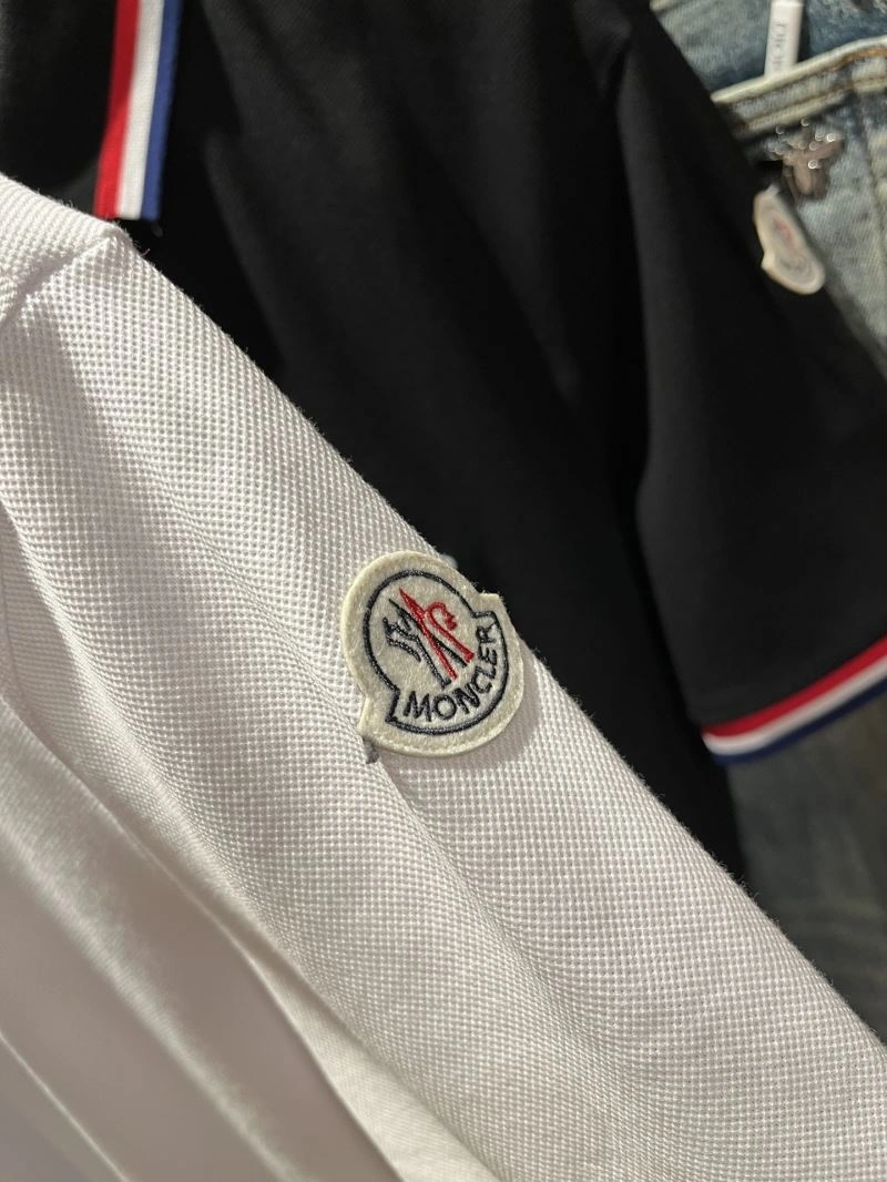 Moncler T-Shirts Lightweight 140848