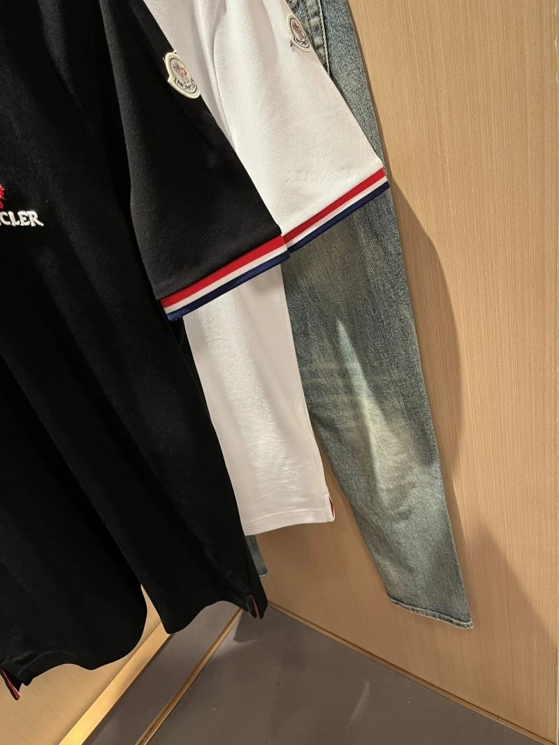 Moncler T-Shirts EasyCare 140851