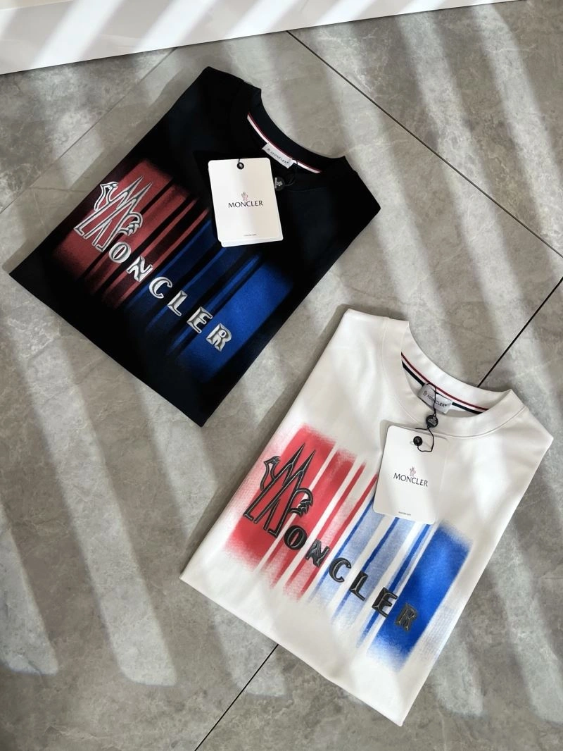 Moncler T-Shirts Chic 140830