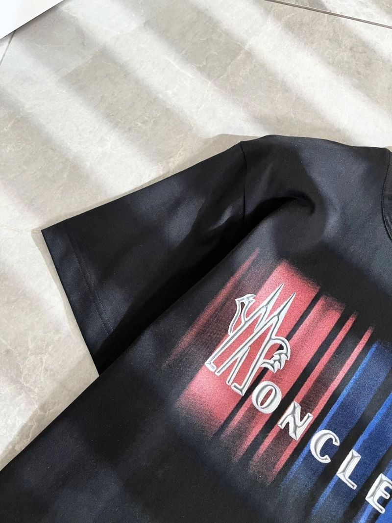 Moncler T-Shirts Chic 140830
