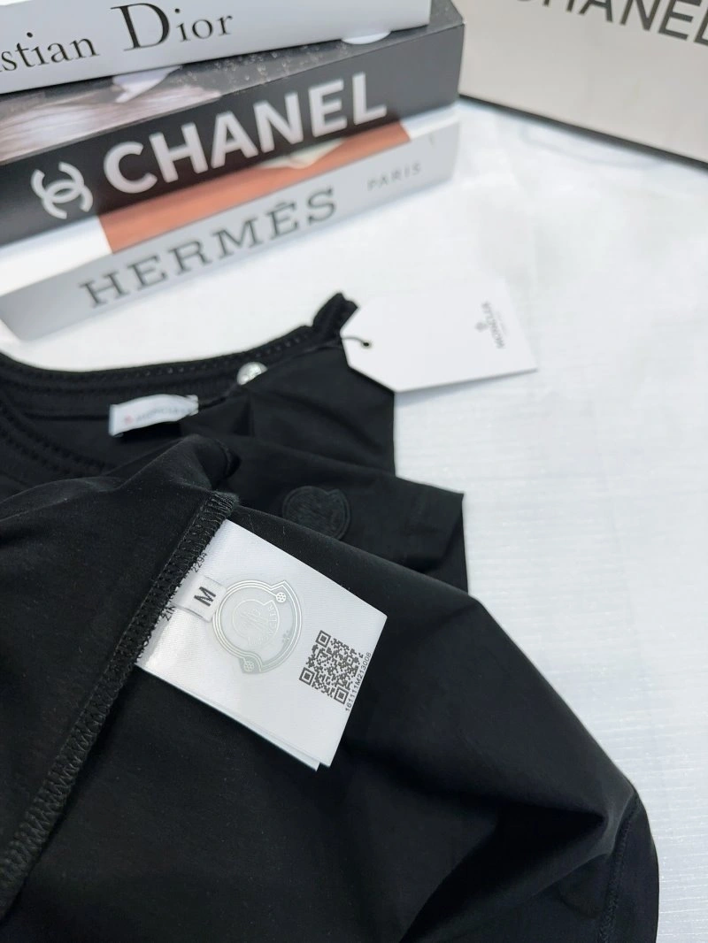 Moncler T-Shirts SmartChoice 139745