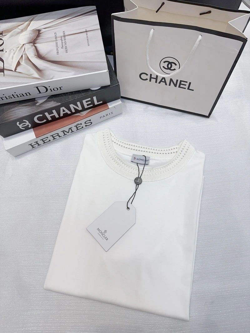 Bold Moncler T-Shirts 139744