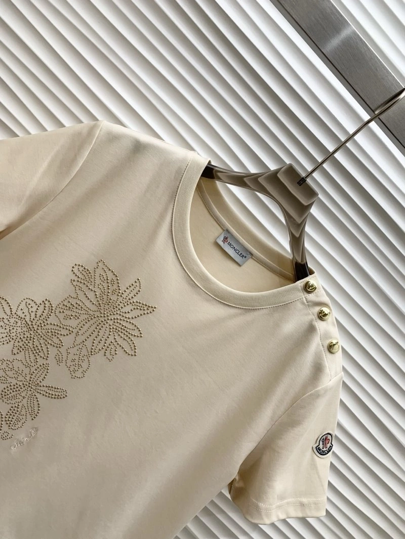 TravelReady Moncler T-Shirts 139742