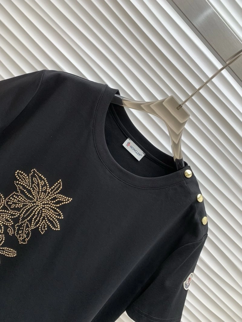 Moncler T-Shirts SoftTouch 139743