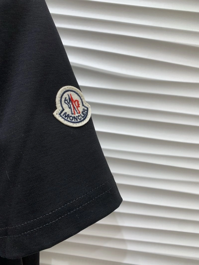 Moncler T-Shirts SoftTouch 139743