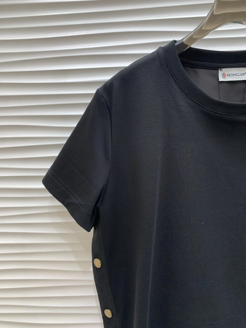 Moncler T-Shirts Elegant 139741