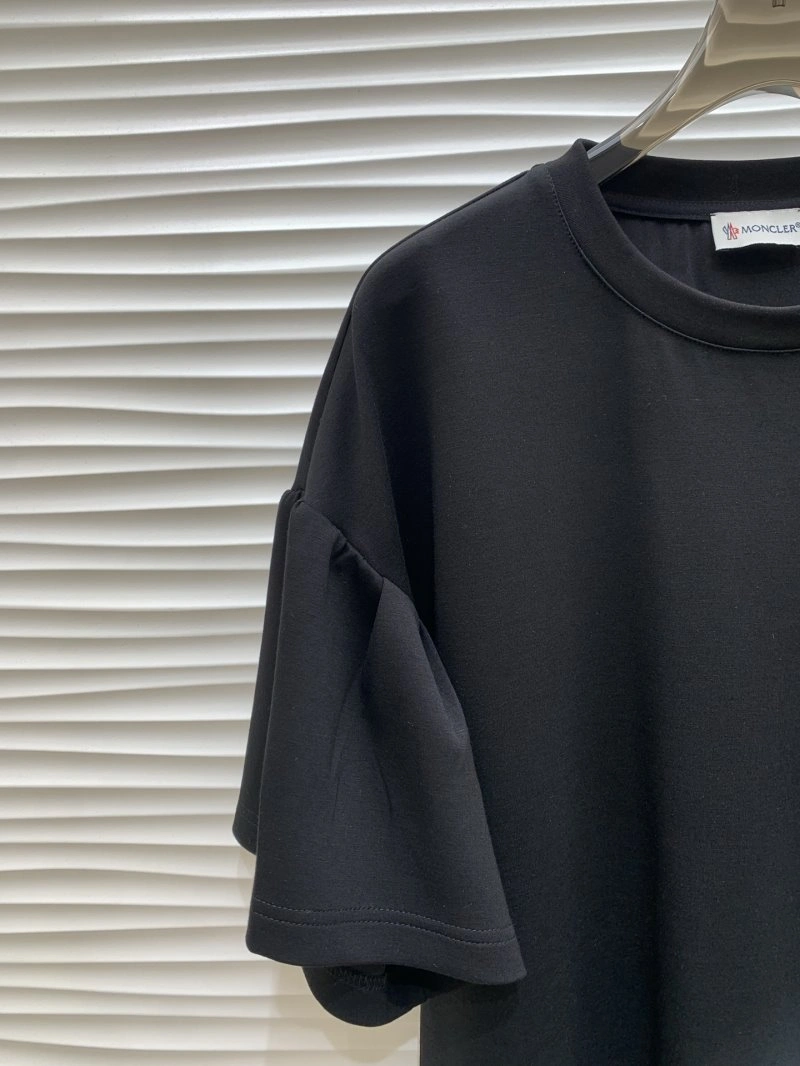 Chic Moncler T-Shirts 139759