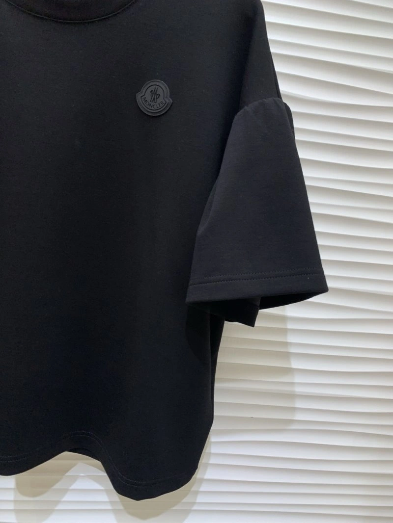Chic Moncler T-Shirts 139759