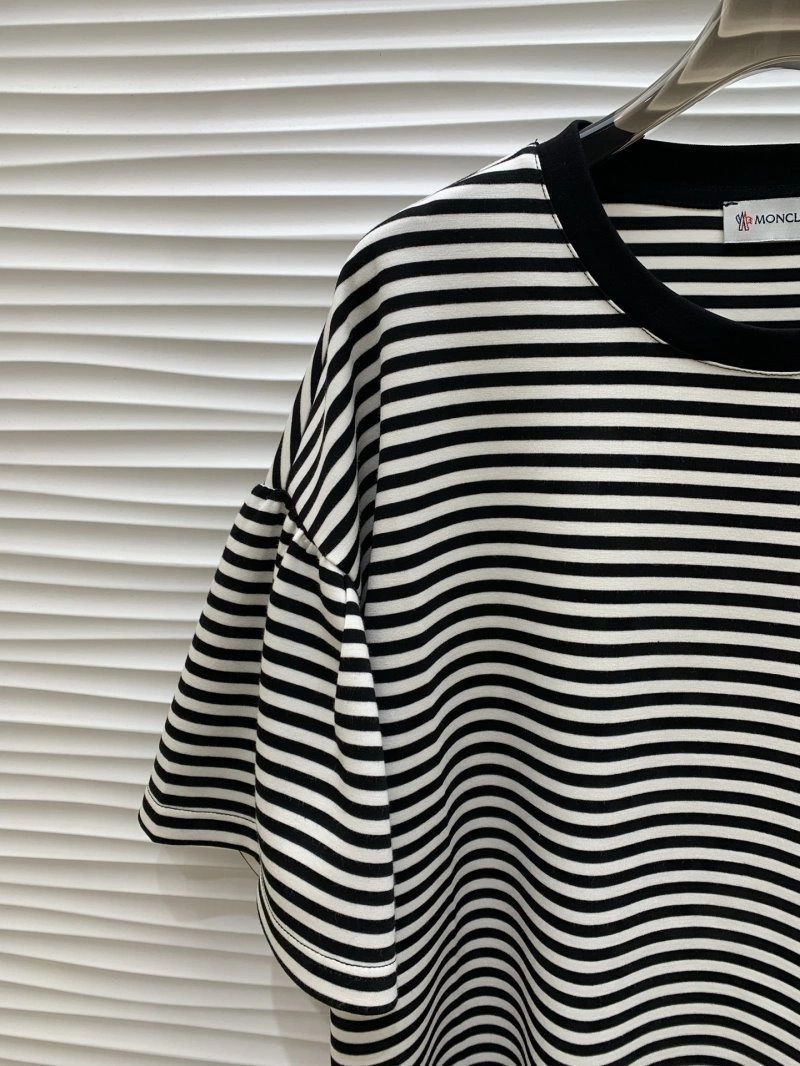 Moncler T-Shirts EasyCare 139737