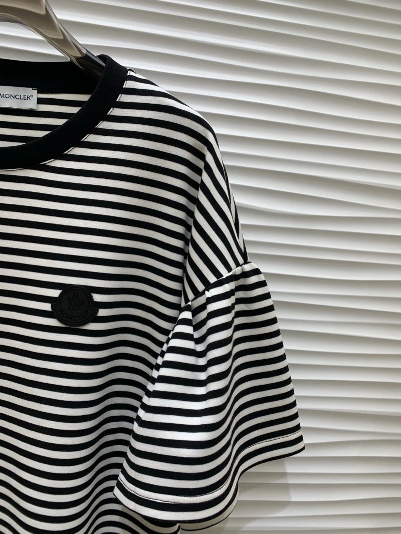 Moncler T-Shirts EasyCare 139737