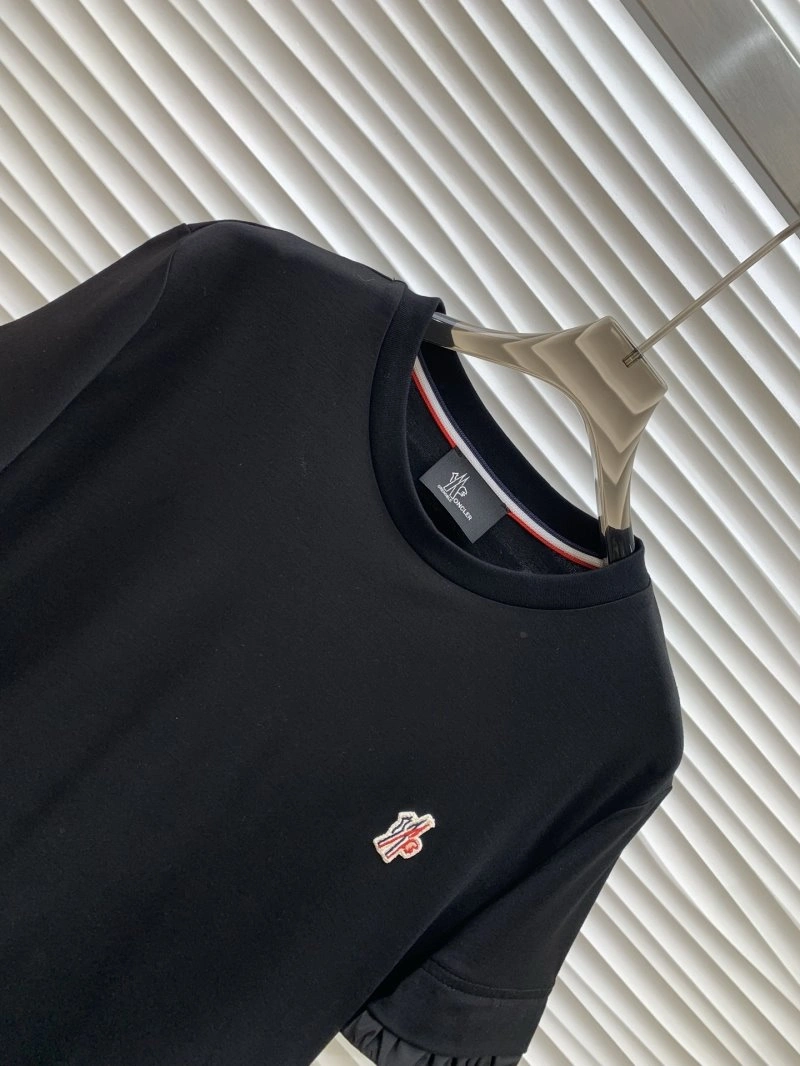 Moncler T-Shirts EasyMatch 139738