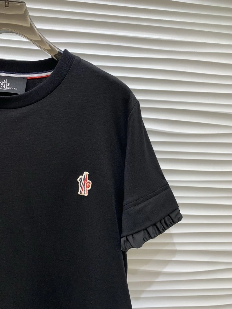Moncler T-Shirts EasyMatch 139738
