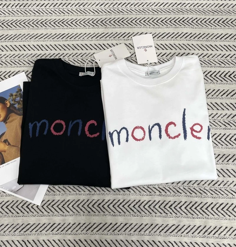 Moncler T-Shirts Effortless 139733