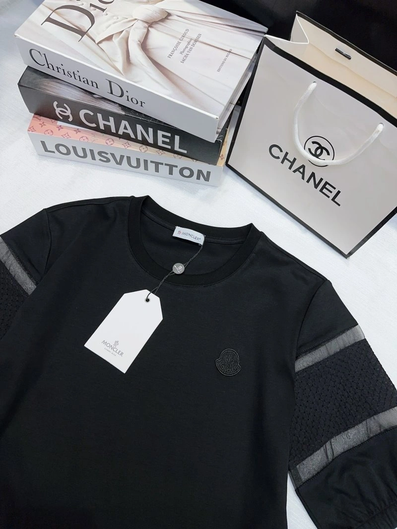 Unisex Moncler T-Shirts 139732