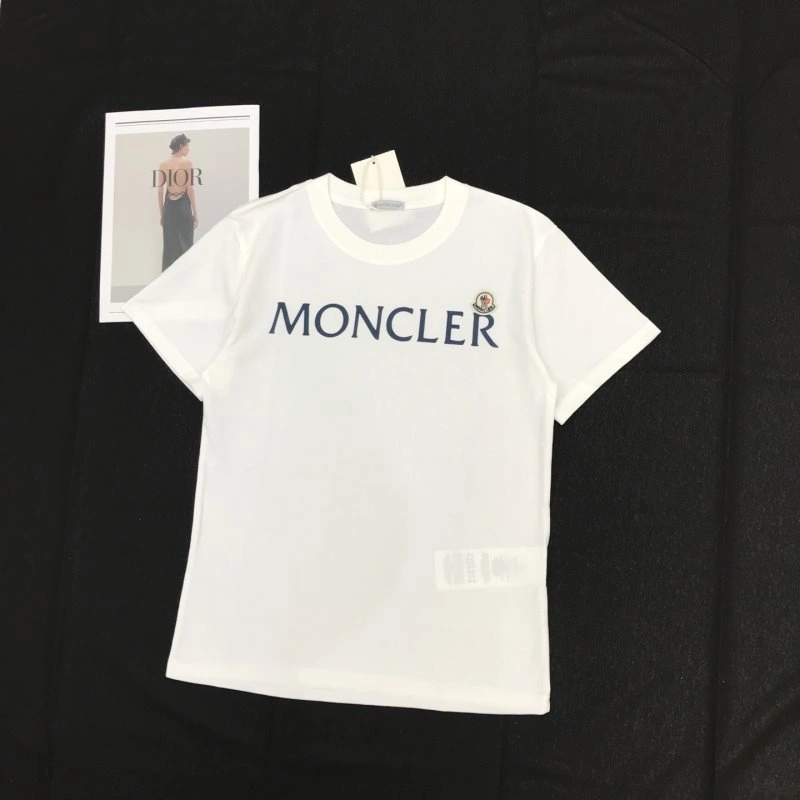 Elegant Moncler T-Shirts 139731